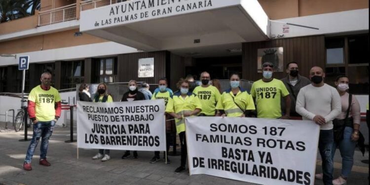 Entrevista a Miguel Álamo, portavoz de los 187 peones de limpieza despedidos por el Ayto. de Las Palmas