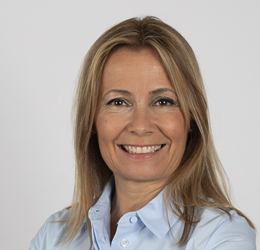 Consuelo Díaz, concejala de Mogán, nos detalló el proyecto denominado «Mogán se mueve»