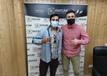 Samuel Saavedra «El Chino de la Isla» presenta su música en Radio Faycán