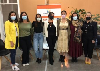 Entrevista a Verónica Hernández, presidenta de la Asociación de Mujeres Madres Trabajadoras de Canarias