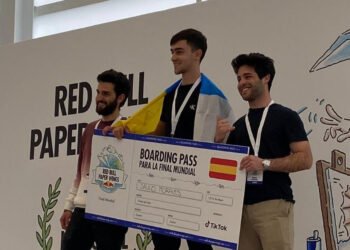 El canario Saulo Morales disputará el Red Bull Paper Wings