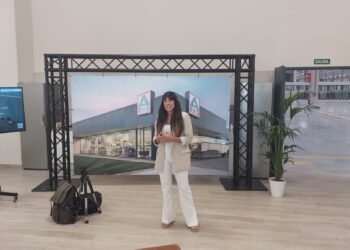 ALDI abre las puertas de su centro logístico y anuncia la apertura de sus cuatro primeras tiendas en julio